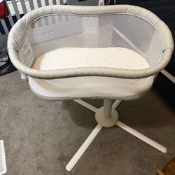 Bassinet- Halo