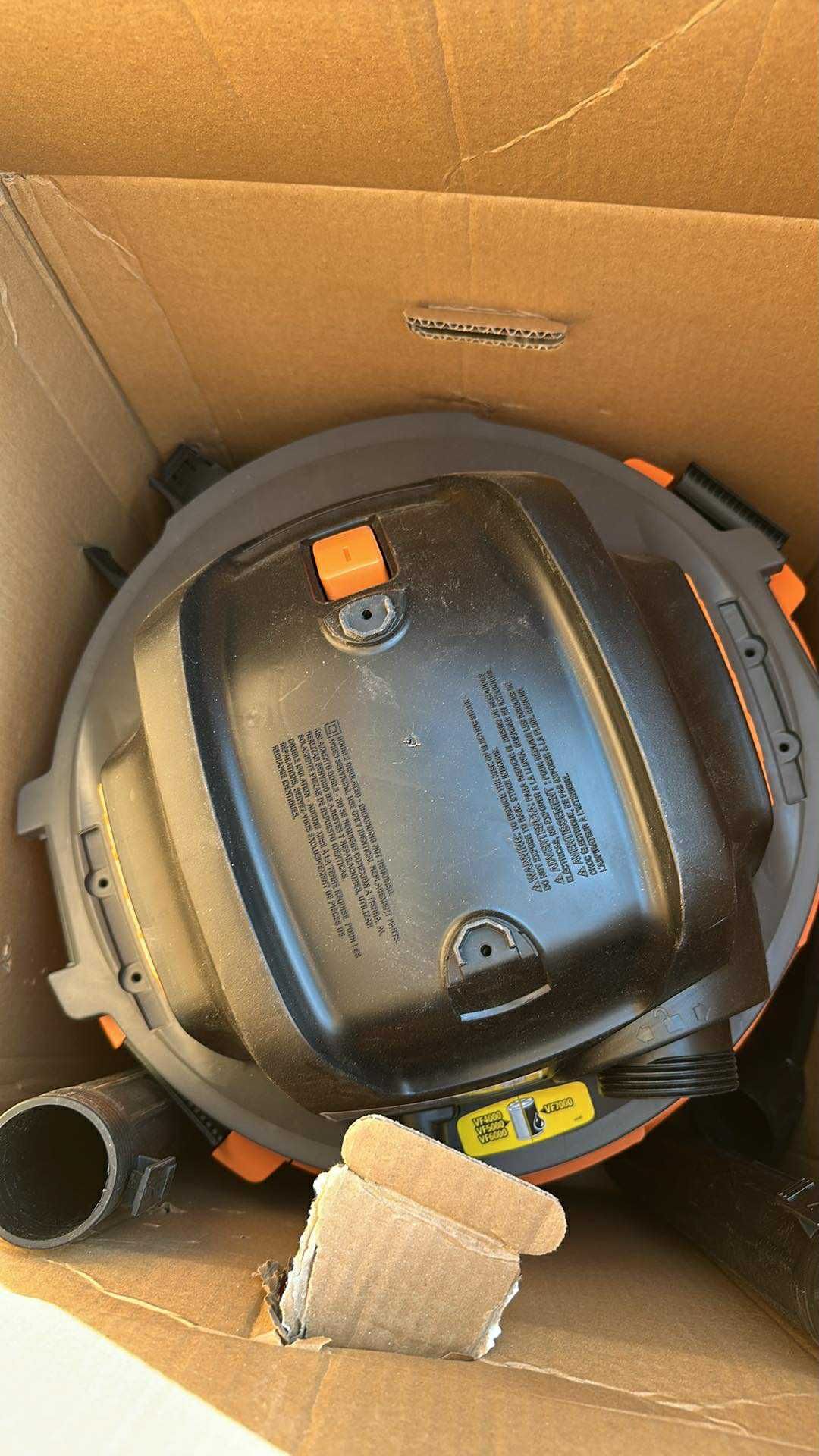 RIDGID 14 Gallon wet/dry vacuuming