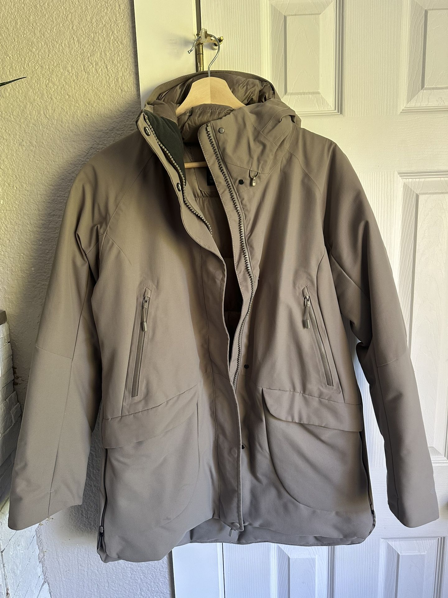 Women’s Down Winter Jacket