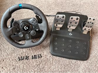 Logitech G923 Racing wheel+pedals PlayStation