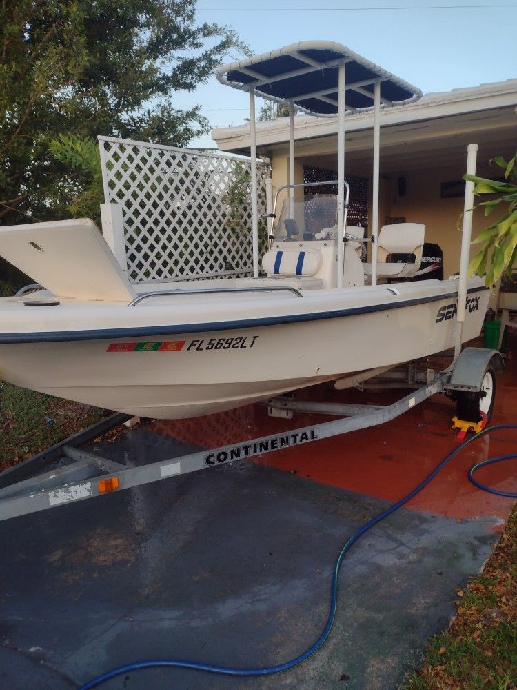 02 Sea Fox Center Console 17