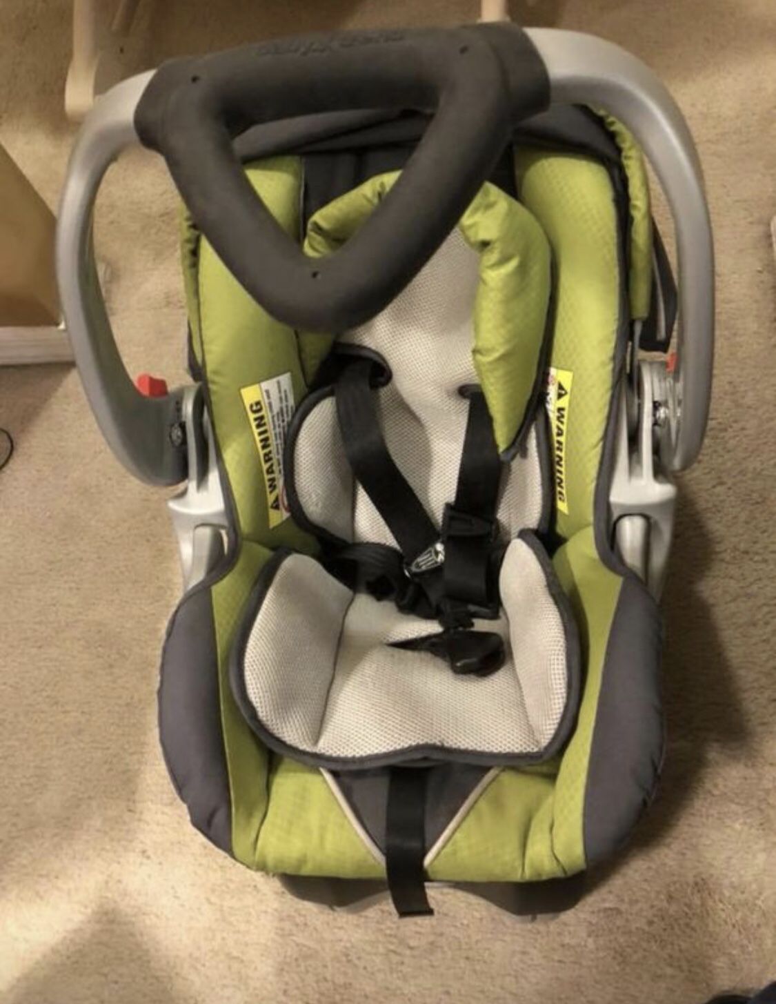 Baby Trend Expedition ELX Travel System Car seat and Base