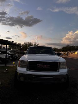 GMC Sierra Pickup Truck White