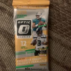Optic Football Cello Pack