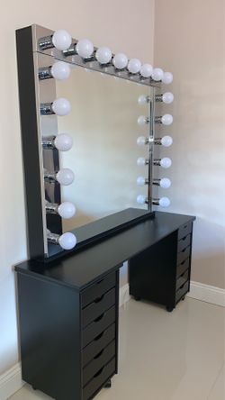 Black And Silver Vanity With Mirror & LED Lights