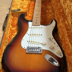 Fender 50th Anniversary Limited Edition American Standard Stratocaster, Maple Neck, Sunburst w/ HSC