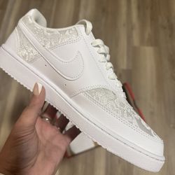 Brand New Shoe Size 9, Women’s 7.5 Men’s Nike Shoe