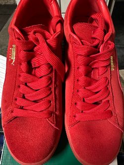 Pumas Red size 9