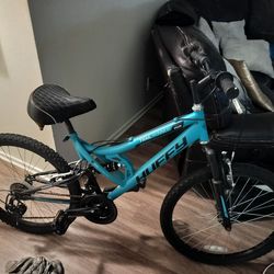 Huffy 24 inch trail runner mountain bike (MAKE ME AN OFFER IM NOT FIRM ON PRICE)