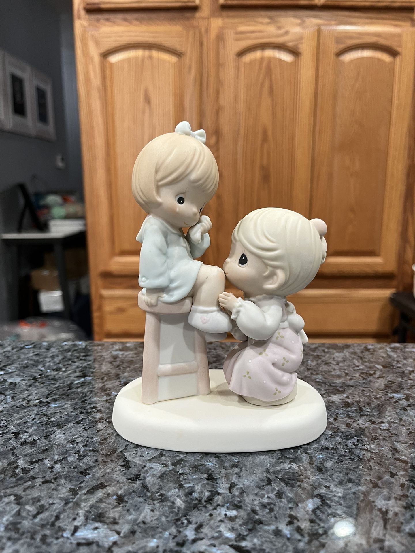 Precious Moments “You Are Always There For Me”. 1995 Enesco corporation. Preowned no cracks or chips. Has been on display in A cabinet.