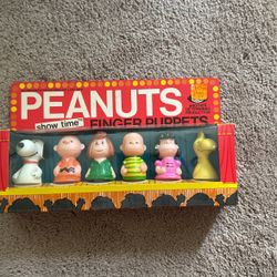 Peanuts Finger Puppets