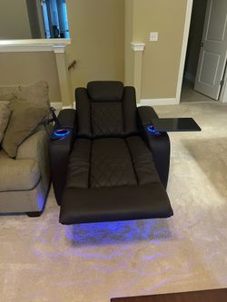 Leather Theater chair by Valencia