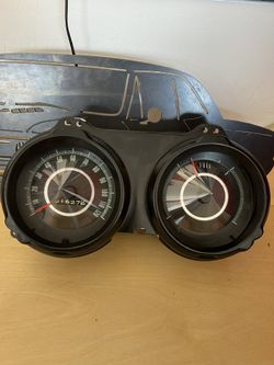 1967 Camaro gauge cluster In excellent shape
