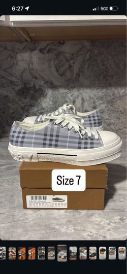 Burberry Check Low-Top Sneakers Size 7