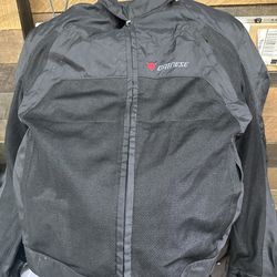 Motorcycle jacket