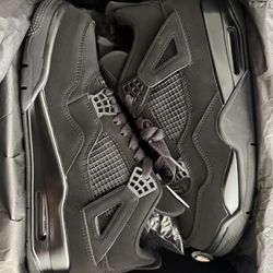 Jordan 4’s Black Cat