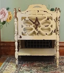 Vintage French Cottage MAGAZINE RACK, BOOK HOLDER, SIDE TABLE. - $25 (Washington Park, i25 and Alameda, Denver)