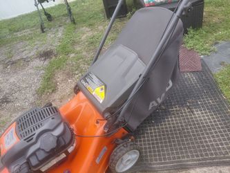 Husqurvanna self propelled all wheel drive