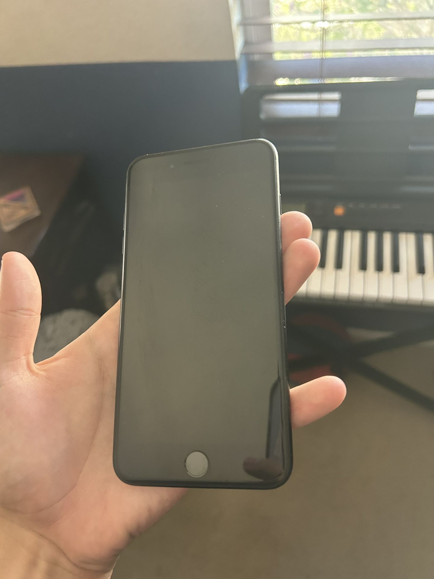 iPhone 8