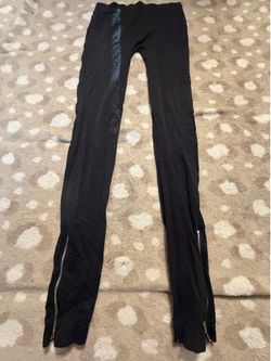 Black pants size S