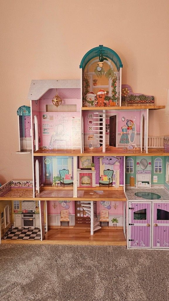Doll House
