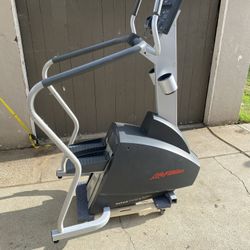 Life Fitness Stair Climber