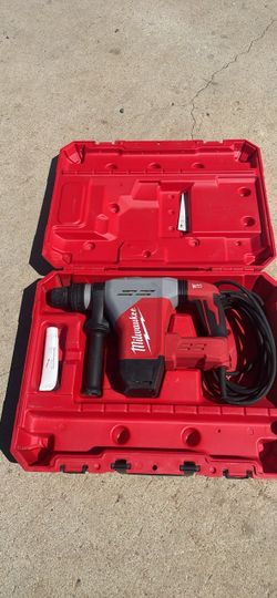 Milwaukee 1-9/16 SDS MAX Rotary Hammer
