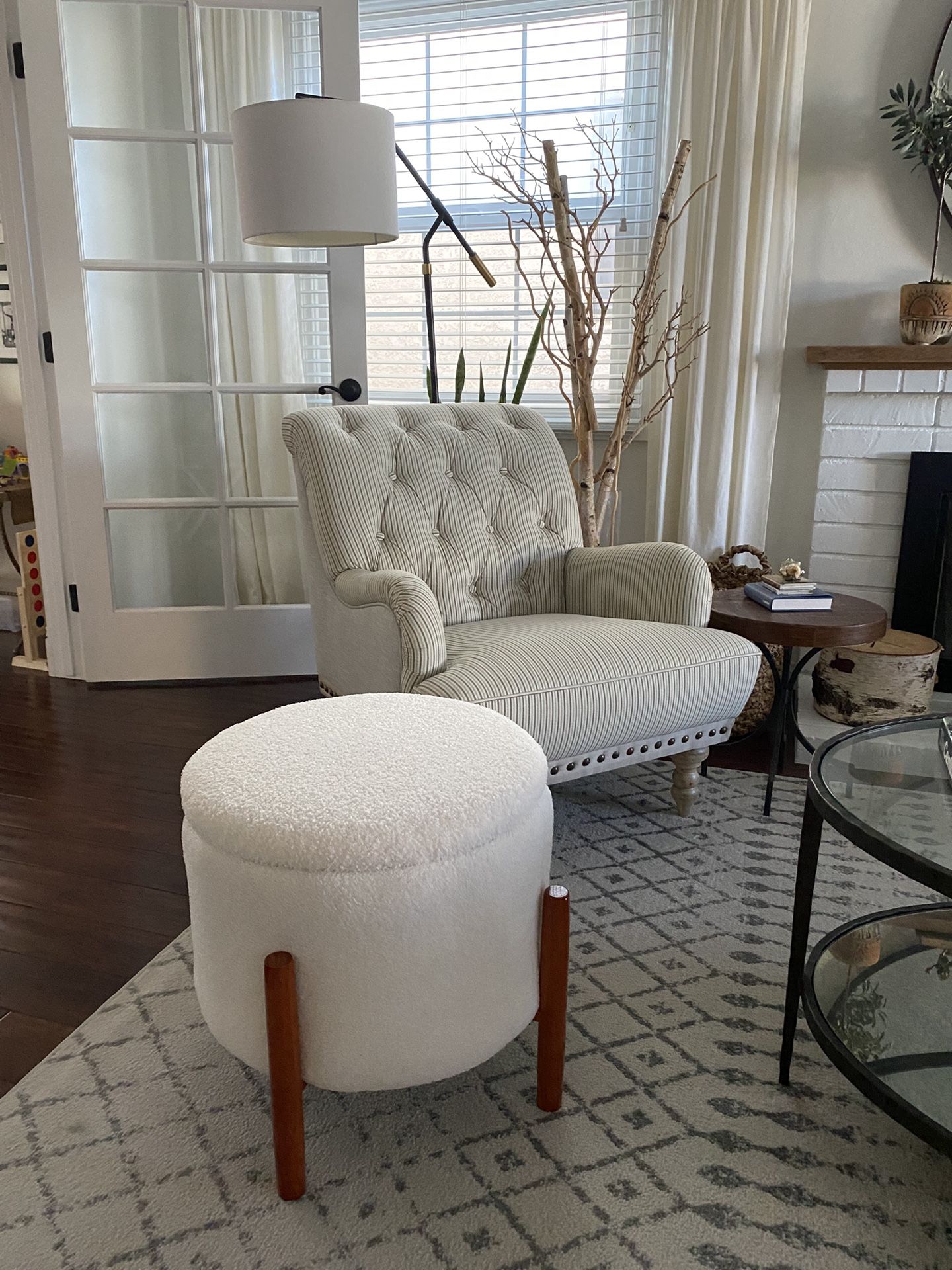 Round Ottoman With Storage 