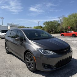 2018 Chrysler Pacifica