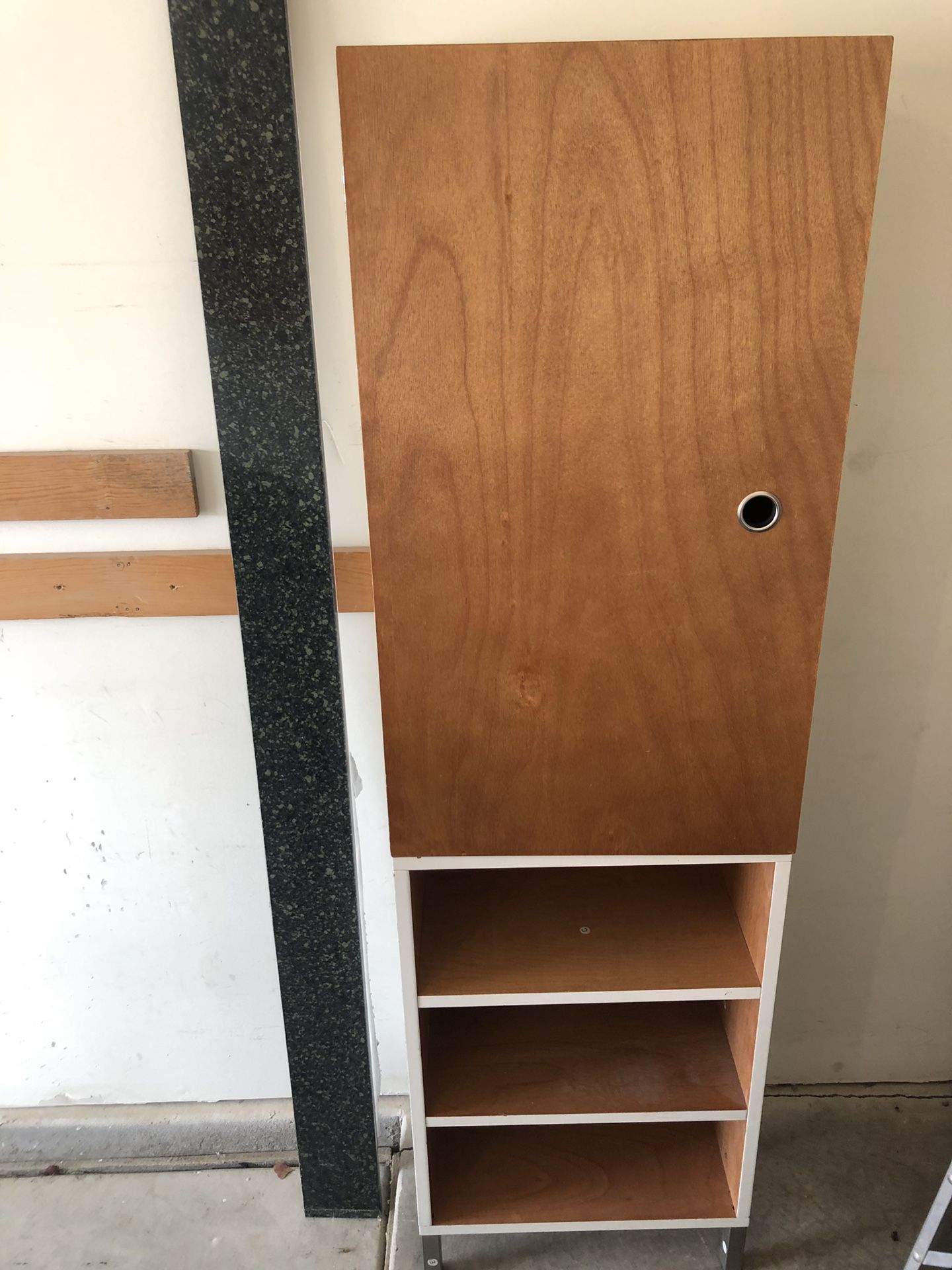 Shelf/Storage Cabinet
