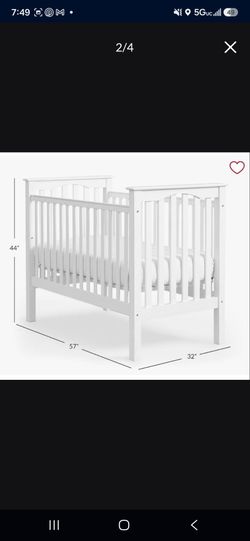 Baby crib with mattress