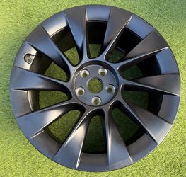 Tesla model Y rim 20