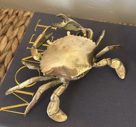 Vintage Mid Century Brass Crab Ashtray Jewelry keeper Hinged Trinket Box Sculpture Collectible Ocean Nautical Shell Decor Sea Animal