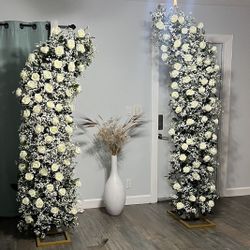 Flower Arches With Matching Pedestals 