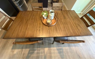 Dinning Table