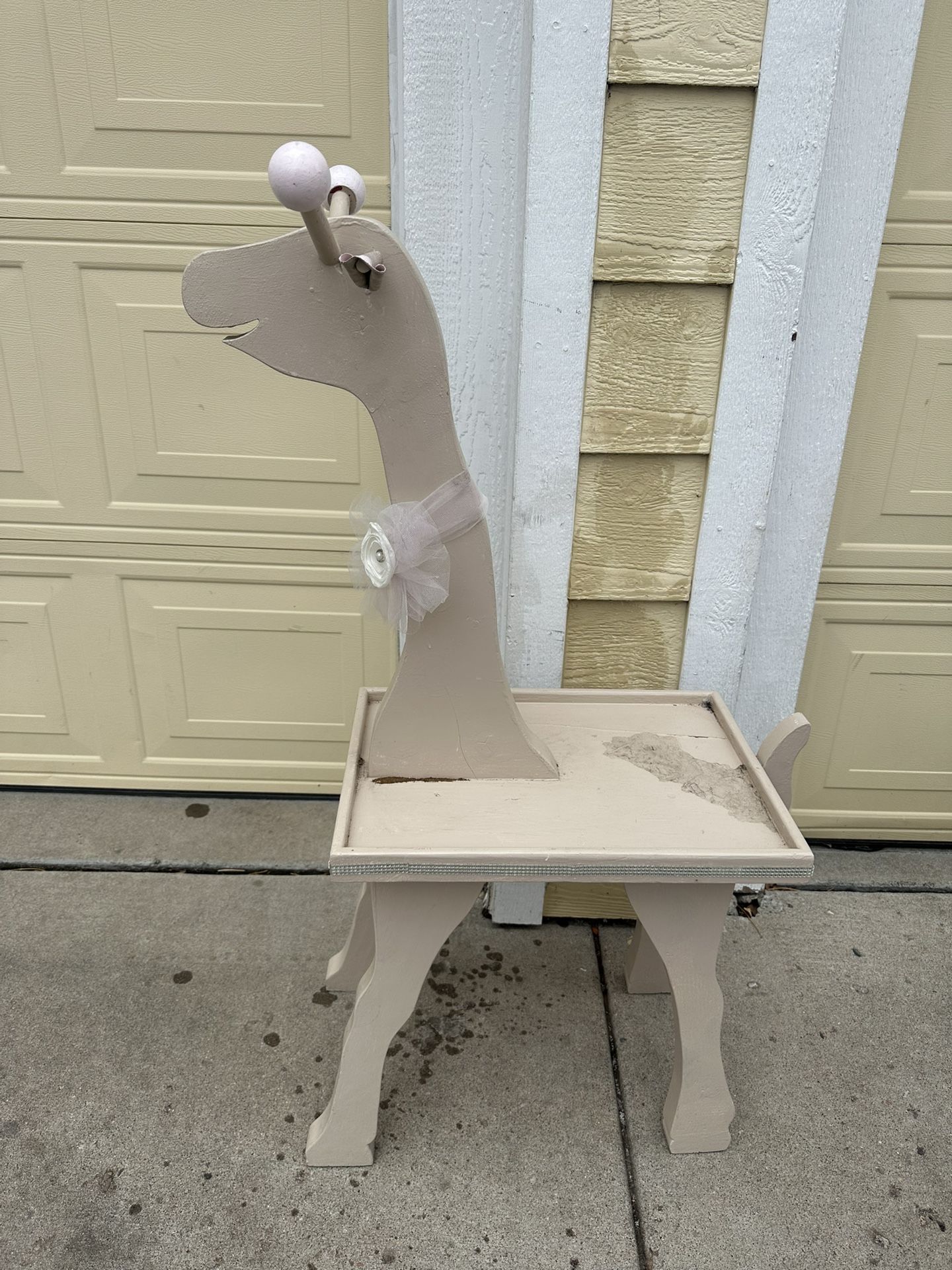 Giraffe Table