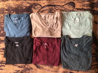 V neck T-shirts