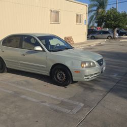 2005 Hyundai Elantra 