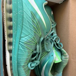 Nike LeBron X Low shoes - size 12