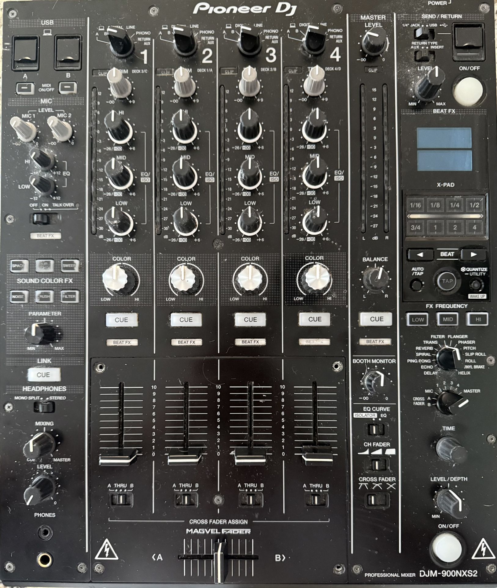 DJM 900 NXS2