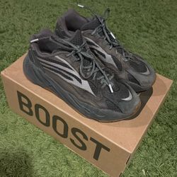 Adidas Yeezy Boost 700 V2 Geode