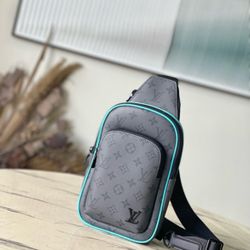 Louis Vuitton crossbody bag 