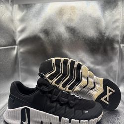 Nike Free Metcon 5 Black White 