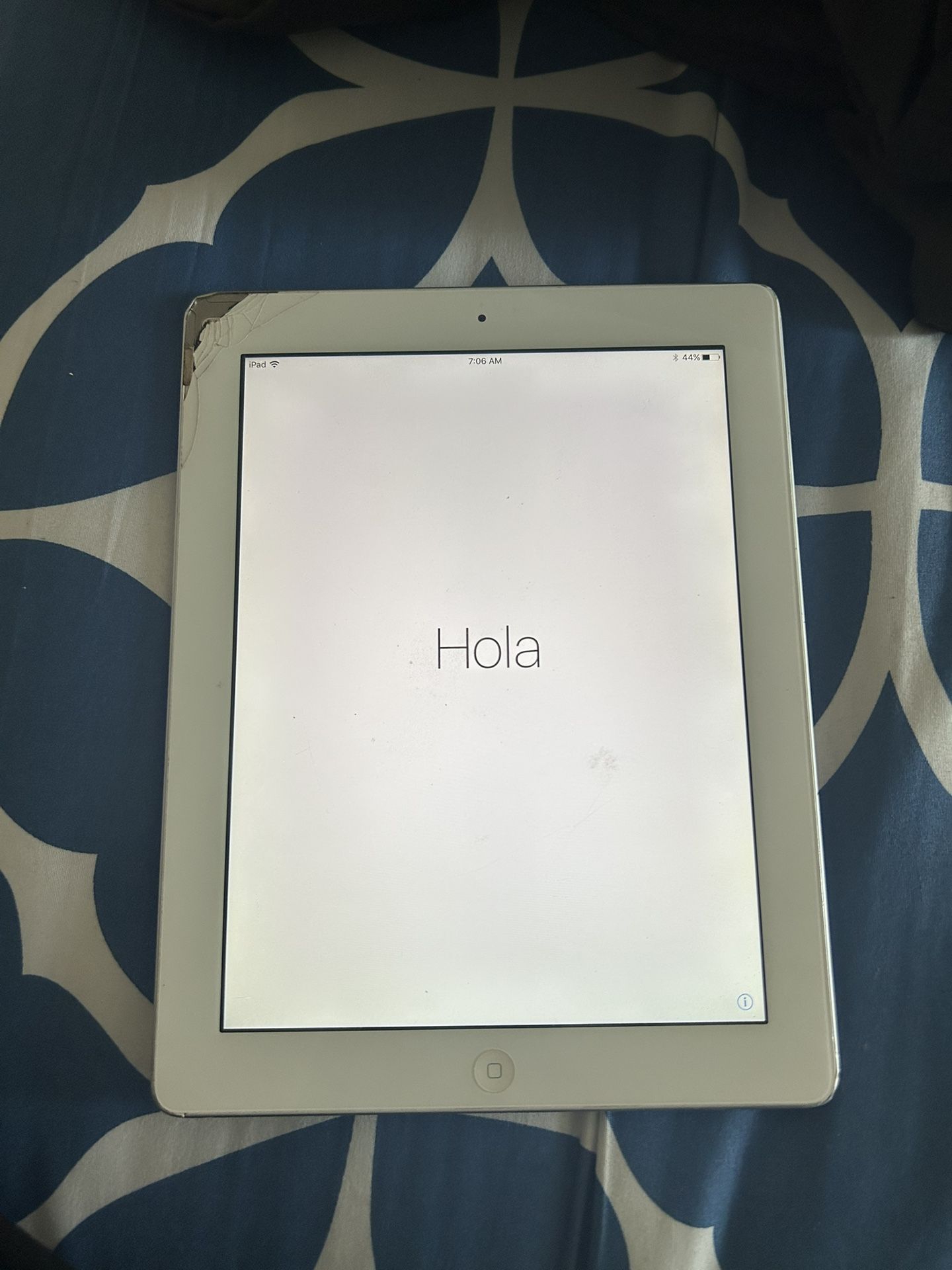 ( LOCKED) iPad 