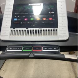 Nordick Track T Series 8.0 Treadmill 