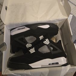 ALTA CALIDAD 9.5 JORDAN RETRO 4 RECOGER EN STAMFORD CONNECTICUT
