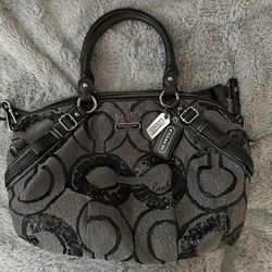 Authentic Coach Purse 👜 