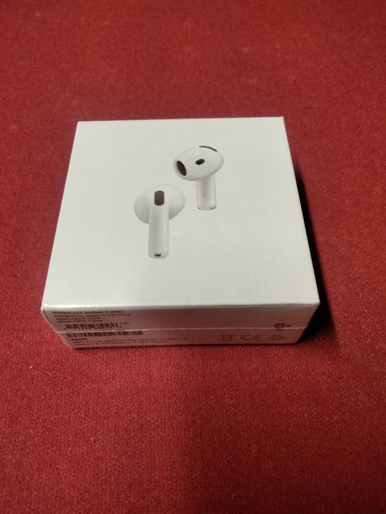 Selling My Pair Of (Apple Airpods 4) $120