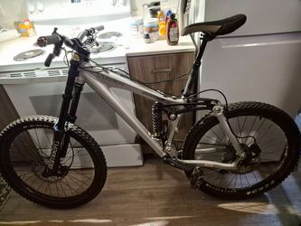 2007 Trek Session 7/77