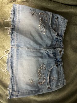 Celebrity Pink Jean Skirt (size 11)